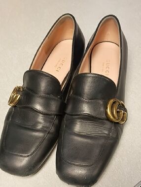 Gucci Black Leather Loafers with Gold GG Bit